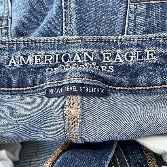 American Eagle SZ 6 Hi-Rise Shortie Jean Shorts Distressed Stretch Frayed Hems - Picture 5 of 8